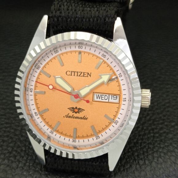 Vintage 1974 Citizen Automatic Mens Silver Watch W/daydate & Orange accents - Picture 3 of 9